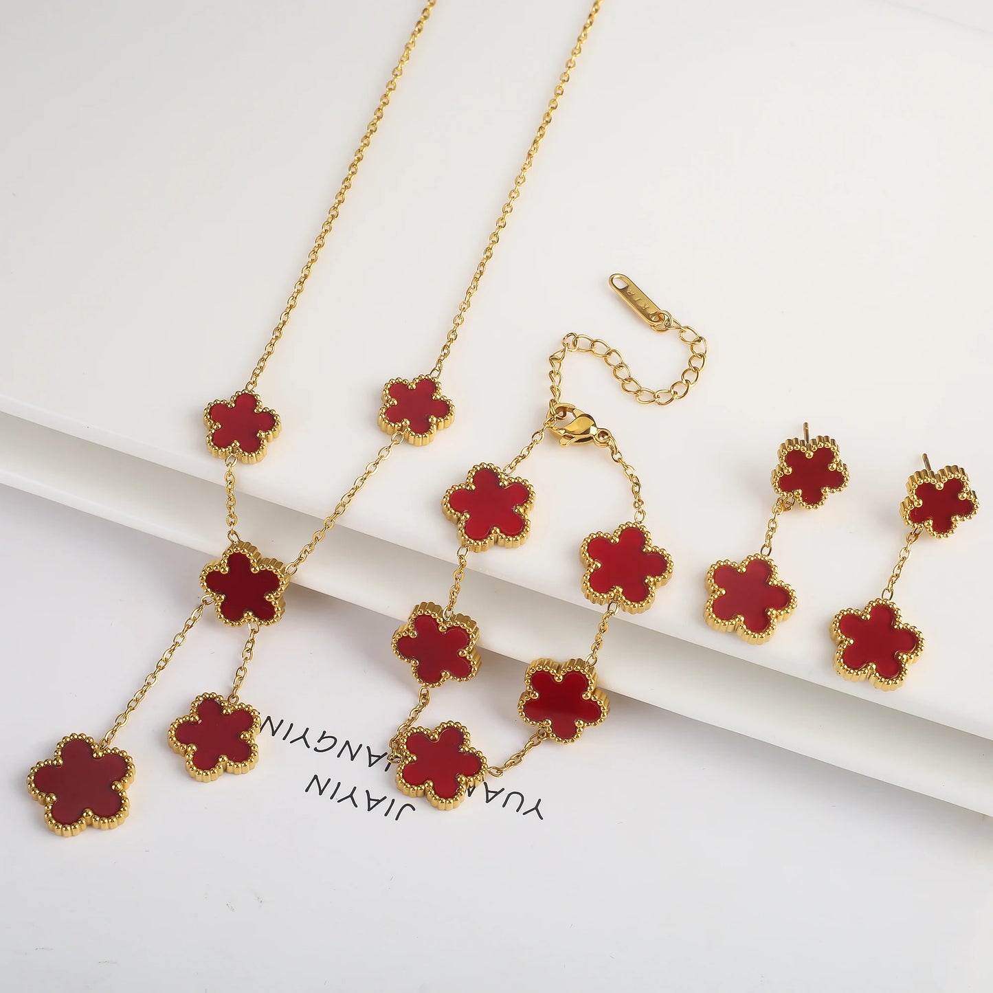 3Pcs 18K Gold-Plated Five-Leaf Flower Necklace Earrings Bracelet Jewelry Set for Woman Fashion Party Jewelry Daily Wear Clover