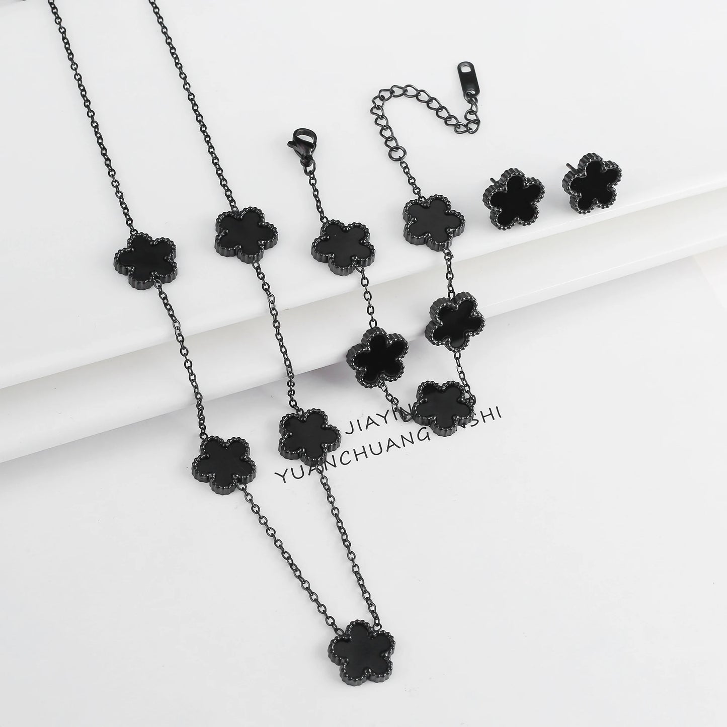 3Pcs 18K Gold-Plated Five-Leaf Flower Necklace Earrings Bracelet Jewelry Set for Woman Fashion Party Jewelry Daily Wear Clover