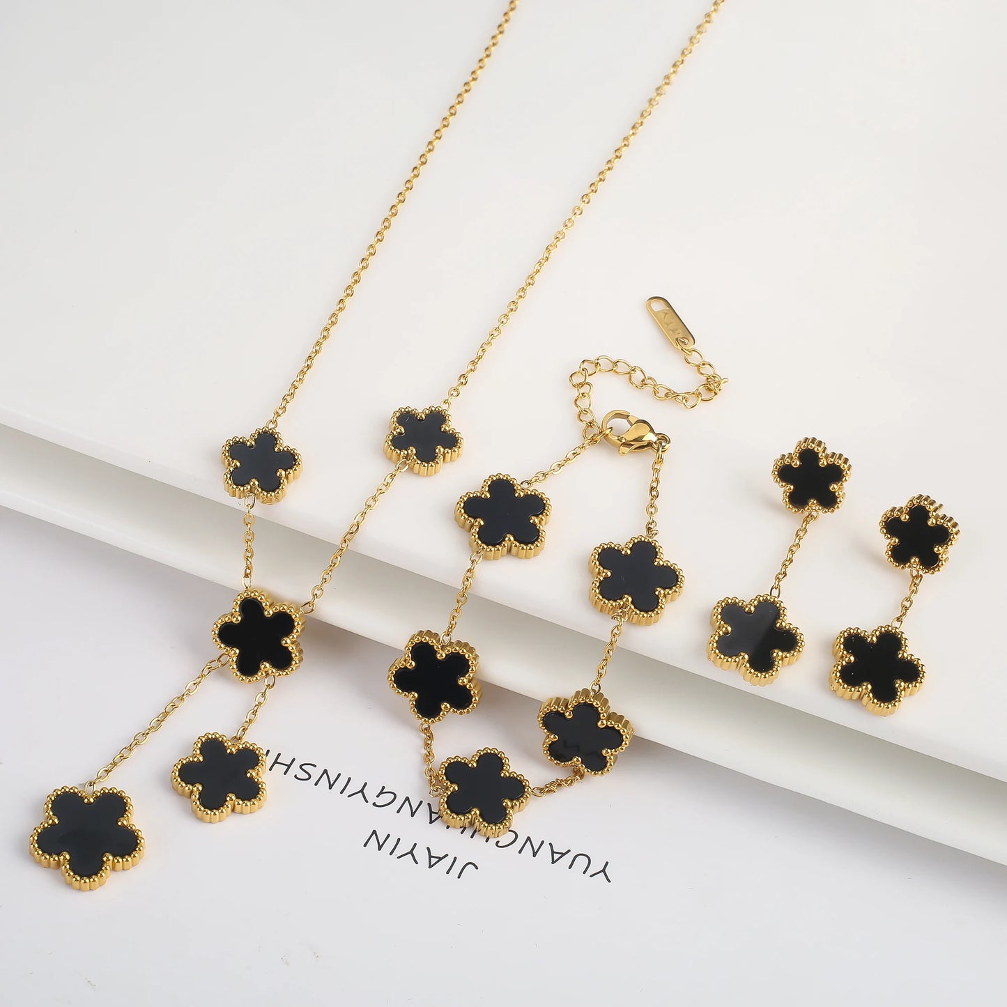 3Pcs 18K Gold-Plated Five-Leaf Flower Necklace Earrings Bracelet Jewelry Set for Woman Fashion Party Jewelry Daily Wear Clover